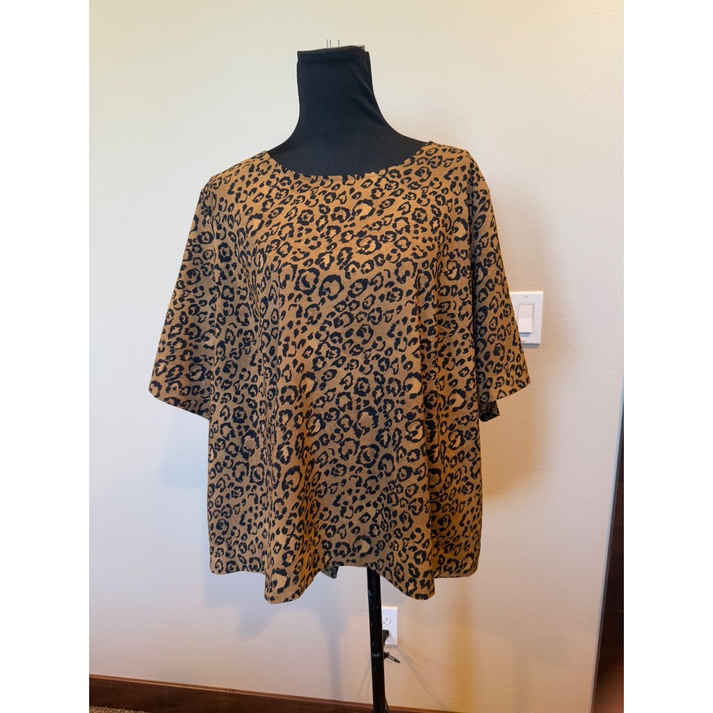 Ava & Viv Women's 4X Leopard Print Short Sleeve Round Neck Blouse Top